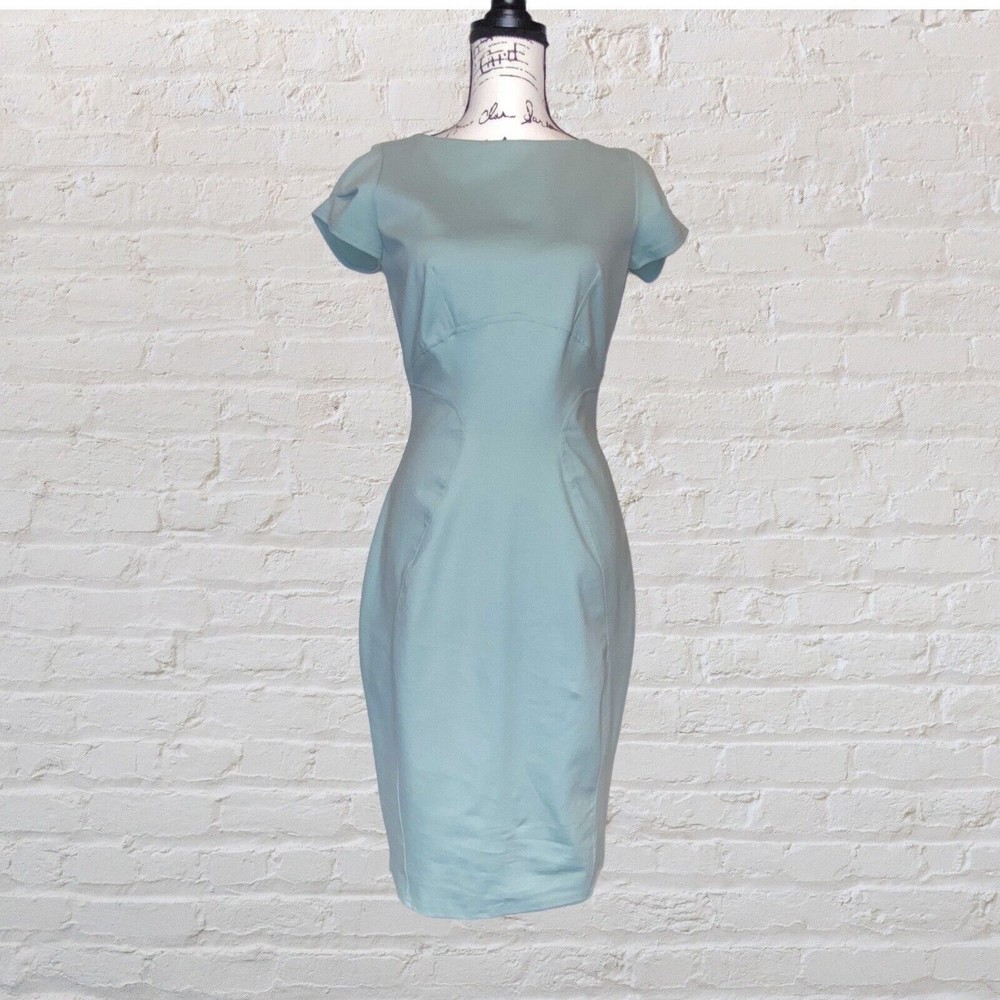 Closet London Size 8 Light Green Bodycon Stretchy Short Sleeve Dress Knee Sexy